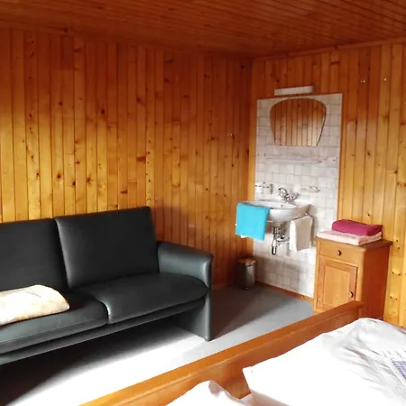 Gaestehaus Wiesenhof 아파트 Brittenberg